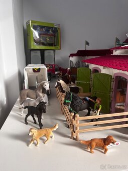 Kompletní sada Schleich Horse Club - 10
