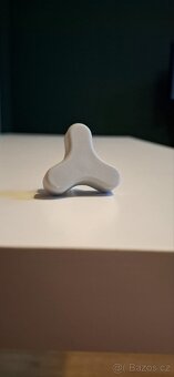 Rostoucí  dětský  stůl, jako nový - 10