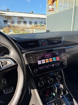 ŠKODA SUPERB SPORTLINE - 10