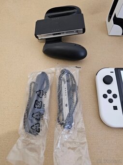 Nintendo Switch OLED - 10