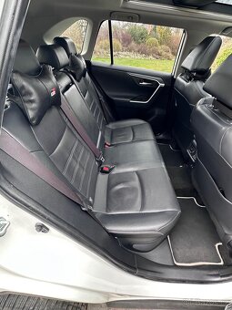 Toyota Rav 4 Hybrid plná výbava JBL, střešní okno tažné - 10