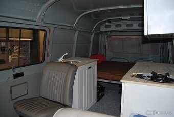 Ford Transit 2,4D MK1 OBYTNÝ automobil STK 11/2026 - 10
