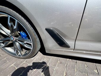 BMW M550i Individual, masáže, Webasto, Head-up, Soft close - 10