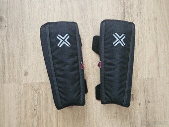 Chrániče na holeně FUSE vel. S - 10