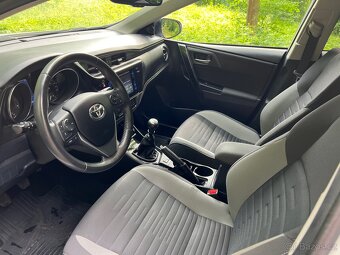 Toyota Auris 1,2T Edition S - TOP - 10
