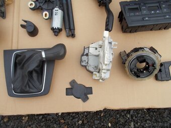 Díly interiéru Audi A4 B7 - 10