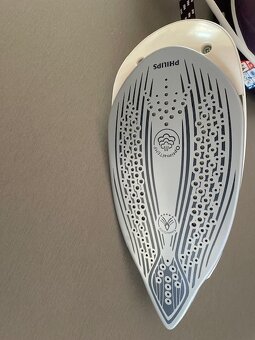 Parní generátor - žehlička Philips GC 9315 - 10