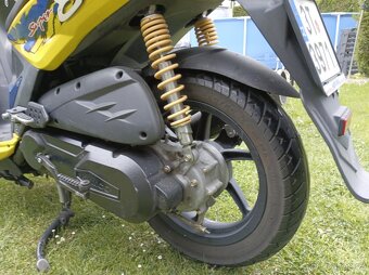Skutr Kymco Super 8 125 - 10