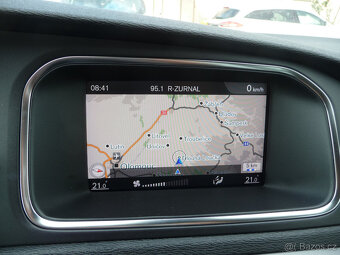 Volvo V 40 2.0 D2 ECO KINETIC vozidlo po prvním majiteli - - 10