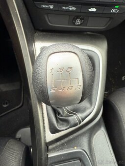Honda Civic 1.8 i-VTEC 104 kW, jen 115.875 km, rok 2012 - 10