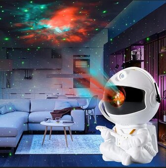 Projektor astronauta s hvězdnou oblohou LED svícením na zeď - 10
