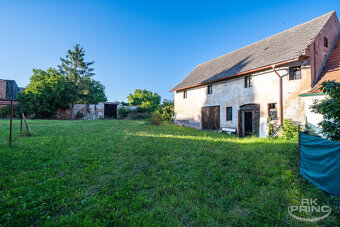 Prodej rodinný dům a hospodářské stavení na pozemku 1673 m2, - 10