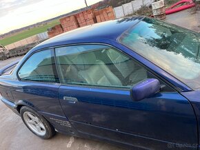 BMW E36 318is Coupe M44B19 MontrealBlau - 10