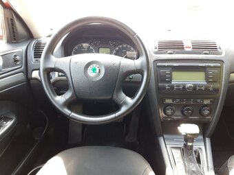 ŠKODA OCTAVIA 1.9 TDI 77KW ELEGANCE DSG - 10