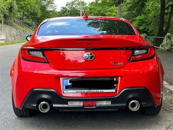 TOYOTA GR86 2.4 6MT - TOP - 10