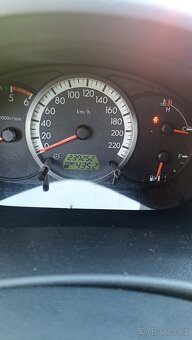 Mazda 5. 2.0. 105kw. 7- míst - 10