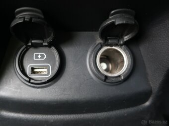 Kia Sorento 1.6T-GDi 169kW HYBRID 4x4 AUTOMAT EXCLUSIVE - 10