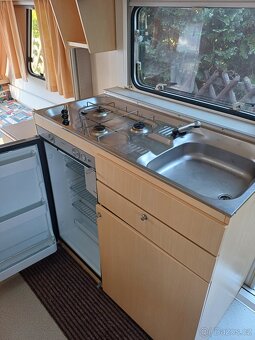 DELTA CARAVANS 463D, předstan i markýza - 10