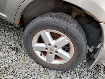 Nissan X-TRAIL 2,2dCI 2005 100kW - DILY Z VOZů - 10