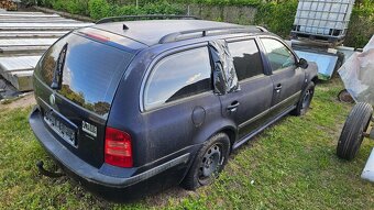 2x Octavia Combi 1.6i na ND - 10