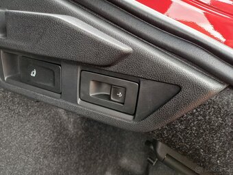 ŠKODA OCTAVIA RS 2.0.TSI 180KW DSG - 10