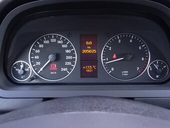 Mercedes-Benz Třídy A, 160 1,5i benzin - 10