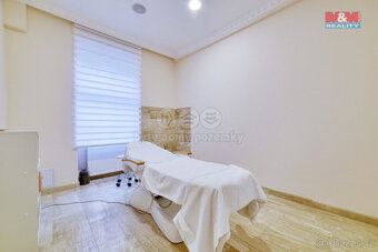 Pronájem obchod a služby, 20 m², Karlovy Vary, ul. Zámecký - 10