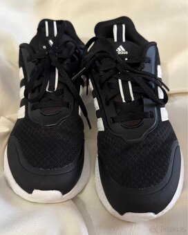 Dětská volnočasová obuv Adidas vel. 38 2/3 - 10