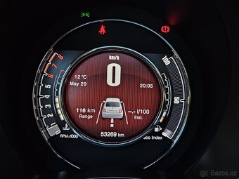 Fiat 500 1.2 2017 - xenony, aut.klima, panorama - 10