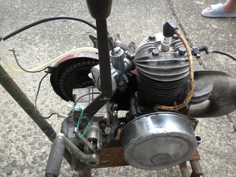 Motor JAWA VILLIERS r.v,1933 v chodu možná i výměna - 10