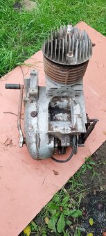 Motor ČZ - 10