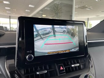 Toyota Corolla 1.8 Hybrid SPORT DPH - 10