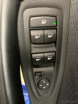 BMW X1 20d xDrive AT 140kW Mpaket - 10