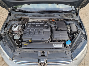 VOLKSWAGEN GOLF SPORTSVAN 1,6 TDi 81 kW - 10