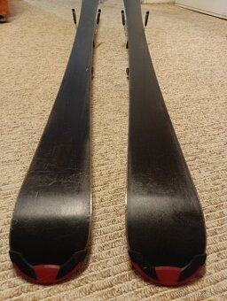 Lyže Elán, carving - 10