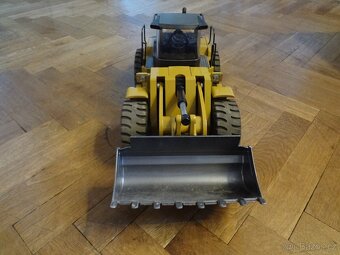 RC nakladač Huina a sklápěč Amewi nákladní auto - 10