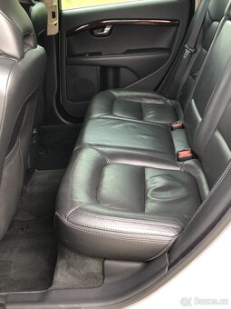 VOLVO XC70 2.4D 136KW 5-VÁLEC AUTOMAT 4x4 XENON - 10