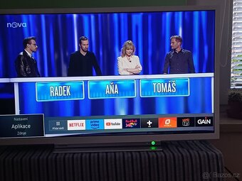 Smart TV TOSHIBA 32W3864DA - úhlopříčka 80cm - 10