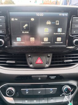 Hyundai i30, Fastback - 10