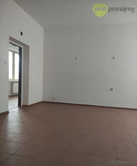 Pronájem obchodního prostoru 127 m² - 10
