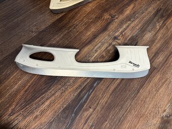 Zimní brusle Chicago 9000 - botas - 10