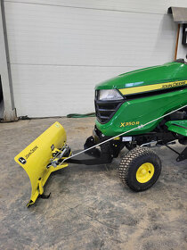 Prodám zahradní traktor John Deere X300R + sněžný pluh - 10