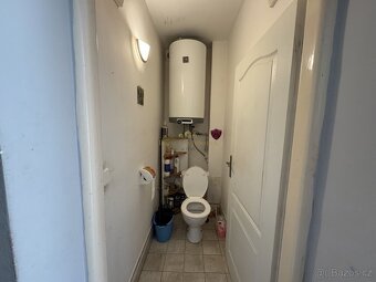 Prodej rodinného domu s pozemkem 521 m2, ulice Klášterská, M - 10