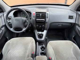 Hyundai Tuscon 2.0 CRDI, 4x4, Čr, tažné - 10