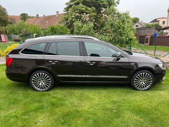 Škoda Superb 2 Face 2015 2.0 TDi 125kW DSG Laurin a Klement - 10