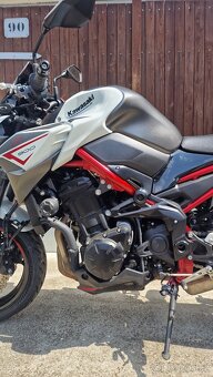 Kawasaki Z900 (2022) - 10