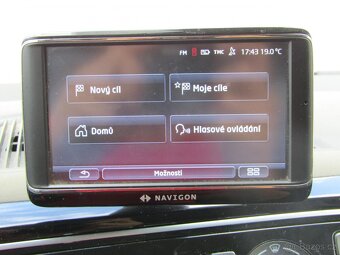 Volkswagen Up 1.0MPI , 55 kW benzín, 2013 - 10