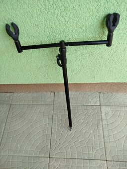 Prodám NAVIJÁKY, PRUTY, STOJANY - 10