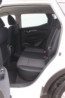 Nissan Qashqai 1.5dCi LED + P.SENZORY + PR.SERVIS - 10
