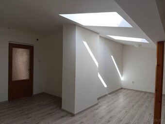 Pronajmu byt 3+1 v Broumově - 10